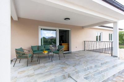 Villa Fortuna for 7 people near Labin - Rabac with large garden & private pool