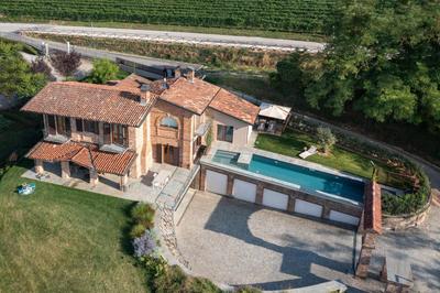 Domus in Cauda - Pool Langhe View - Free Parking & Wi-Fi