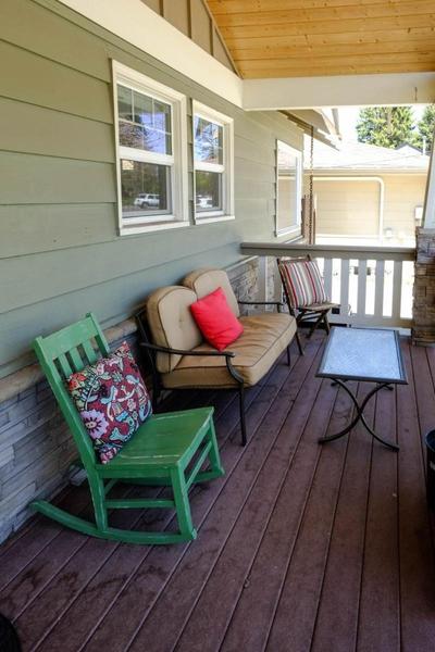 Bluebird Day - Riverside Cottage