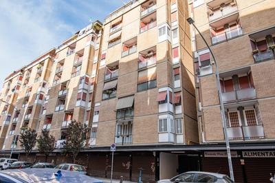 Modern Apartment near Tiburtina Station by RHR
