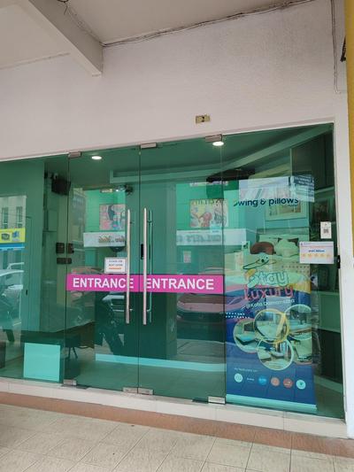 Swing & Pillows - Kota Damansara