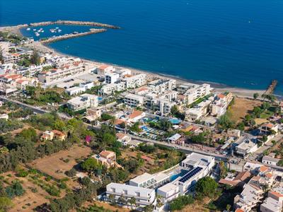 Phos Hotel Adults Only