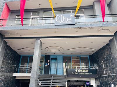 Qotel Comfort Chattarpur - Near Chattarpur Metro