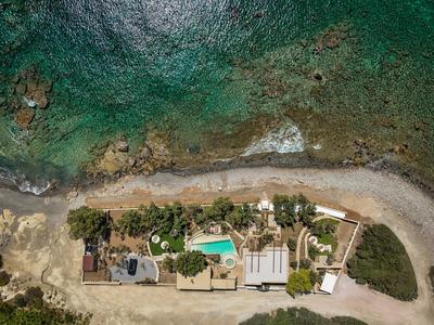 The Echo Of The Sea - Beachfront Luxury Villa