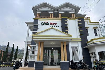 Green Hero Darajat Hotel