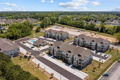 Quiet and Luxury Apartment - 10 minutes from ECU
