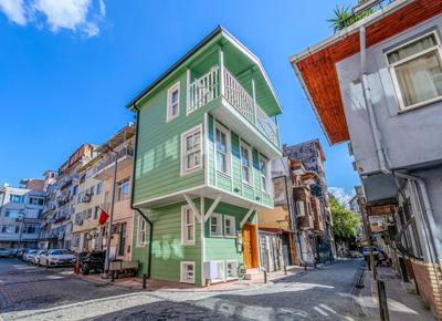 Evra Suites Hotel