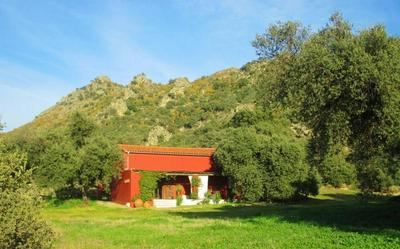 El Granero at Finca al-manzil