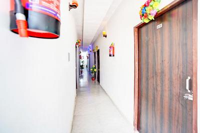 Hotel O Pk Hotel & Restaurant