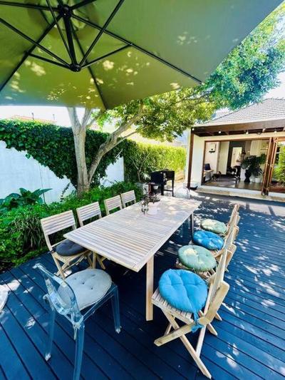 Stunning 2-bedroom house in leafy Claremont