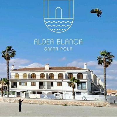 Aldea Blanca Santa Pola