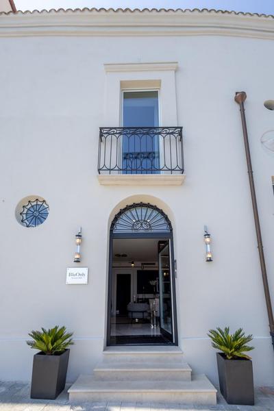 Bluonly Boutique B&B