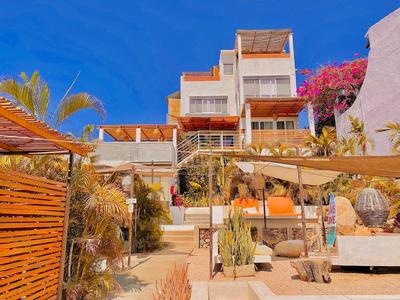 Outsite Todos Santos - Work, Connect, Explore