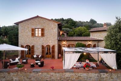 Wunderschöne Wohnung in Cortona mit Großer Terrasse
