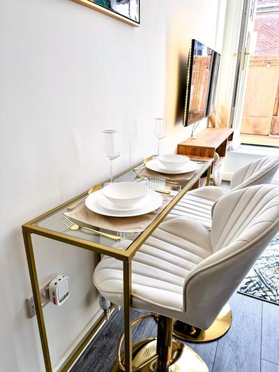 The Luxe Haven Penthouse - Sleeps 4 Apartment Nottingham City Centre