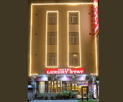 Hotel luxury Stay Near IGI Airport