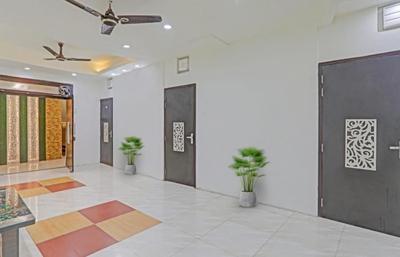 Hotel Gurudev