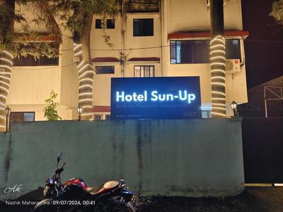Hotel Sun-Up
