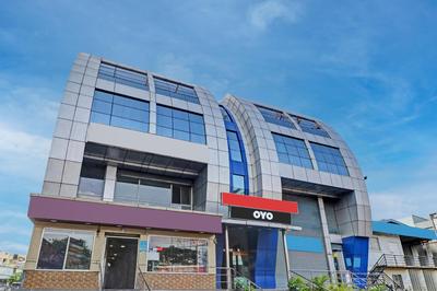 Collection O N R Residency Near Deepanjali Nagar Metro Station