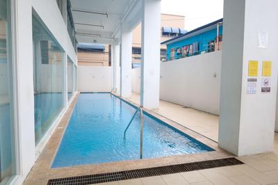 Sojourner's Suite at 605, City-view condotel near the airport at Monte Carlo Residences Charlene