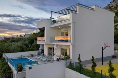 Villa M, Makarska