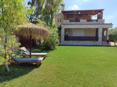 George's family friendly maisonette with great exterior
