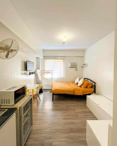 Sienna Aesthetic Studio Unit with Fast Internet