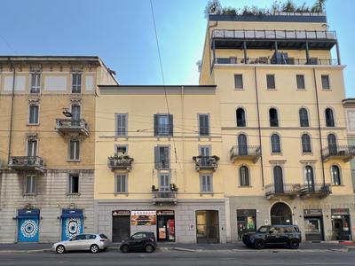 New Mono 5 min to Isola Corso Como Gae Aulenti Duomo