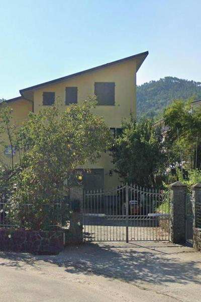 Lucky House