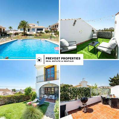 Few minutes walk to the Beach, Restaurants, Bars, Supermarkets and more!