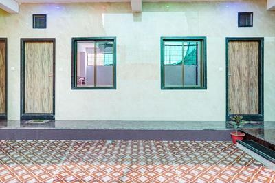 SPOT ON Hotel Raj Villa