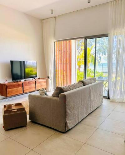 Oceanview Escape - Beachfront Apartment