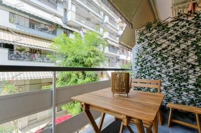 Deluva Living Apartments, close to Ippokratio Hospital