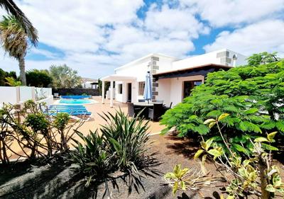 Villa Marta con piscina privada climatizada