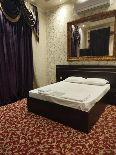 Dostoyevsky Hotel EVN