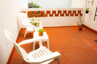 Confortable habitación en Flores