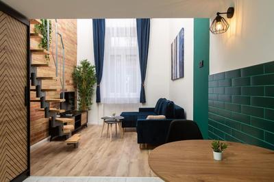 Budapest Serenity Suites - Blue