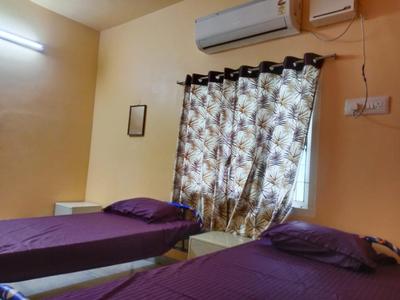 Square & Dormitory Stays