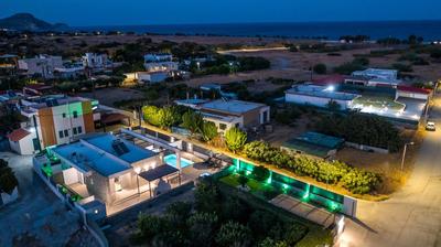 Maro Luxury Villa