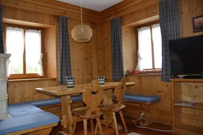 Apartment with three bedrooms and garden in Chiave