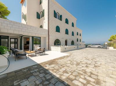 Luxury Private Spa Apartment with Heated Pool & Sauna and Sea View