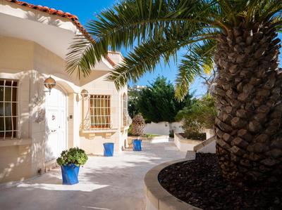 Villa Alexandra: Sea Views Pool Jacuzzi Sauna