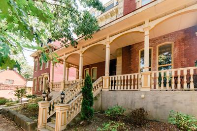 Unbeatable Location - Walkable Entertainment
