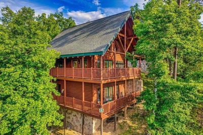 The Majestic Inn Spacious 4BR, Pigeon Forge