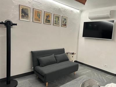 Casa del Mercante in centro ad Asti no ztl
