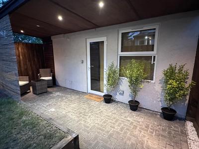 Cosy, self-contained guest house