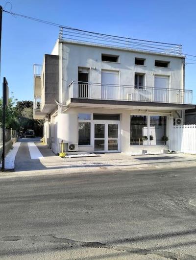 Suburbial new apartment next to the park