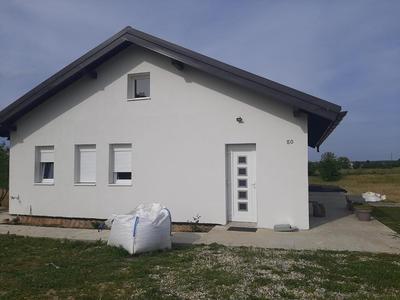 Nova Kuća na idiličnoj lokaciji sa mogućnosti korištenja pečenjare