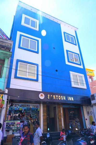 Mor Hotel Santosh Inn- Near Temple-Lift & Wifi Facilities-Best Selling & Best Choice of Travellers