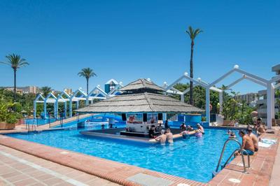Seafront Apartment Benalbeach